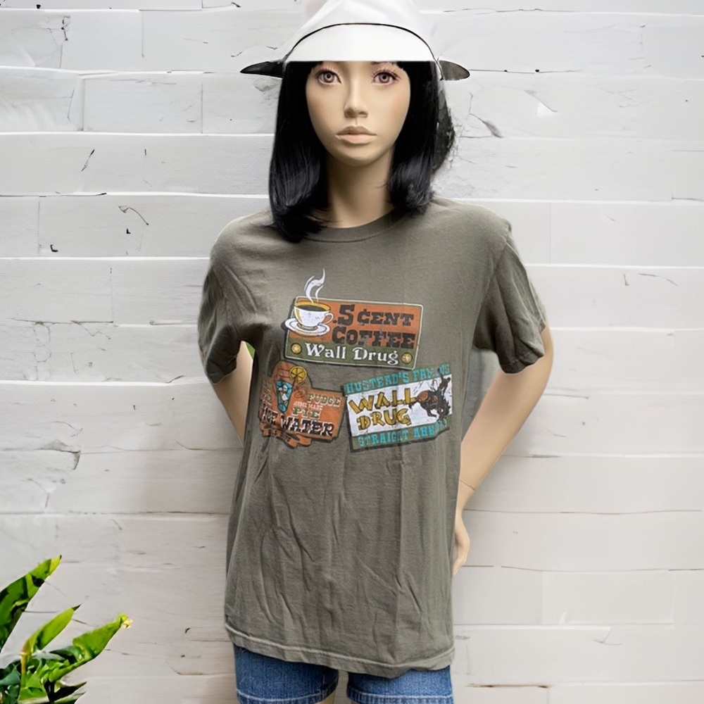 M&O Knits Heavy Weight Cotton Wall Drug Unisex Tee size Small